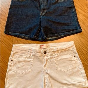 2 pairs of shorts